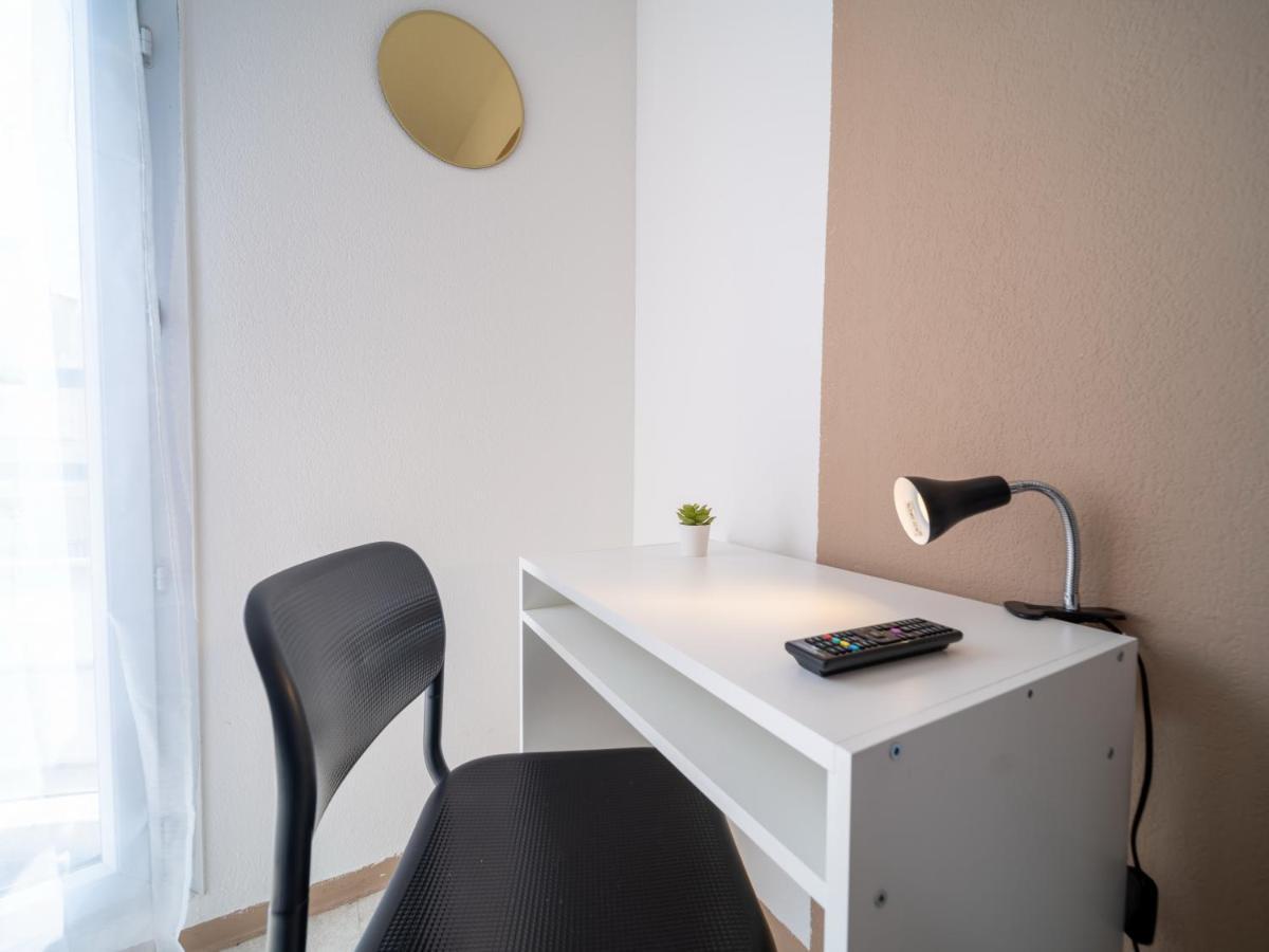 Appartement Climatise Avec Parking A 6Min A Pied De La Gare St Charles Марсель Екстер'єр фото