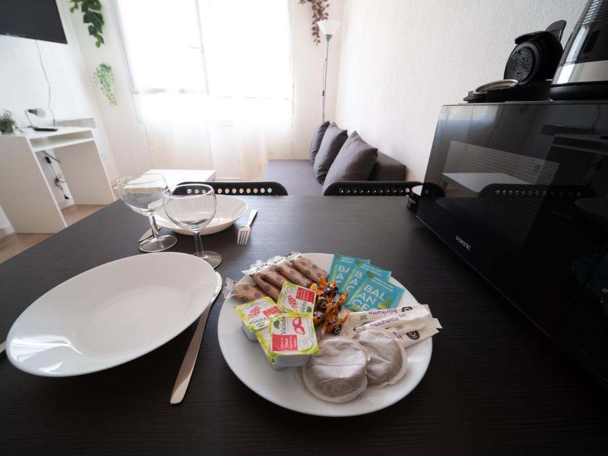 Appartement Climatise Avec Parking A 6Min A Pied De La Gare St Charles Марсель Екстер'єр фото