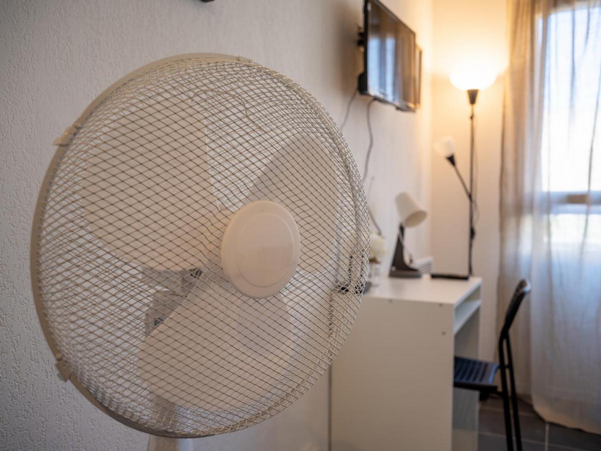 Appartement Climatise Avec Parking A 6Min A Pied De La Gare St Charles Марсель Екстер'єр фото