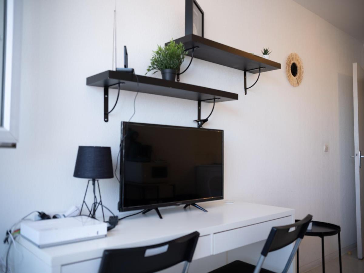 Appartement Climatise Avec Parking A 6Min A Pied De La Gare St Charles Марсель Екстер'єр фото