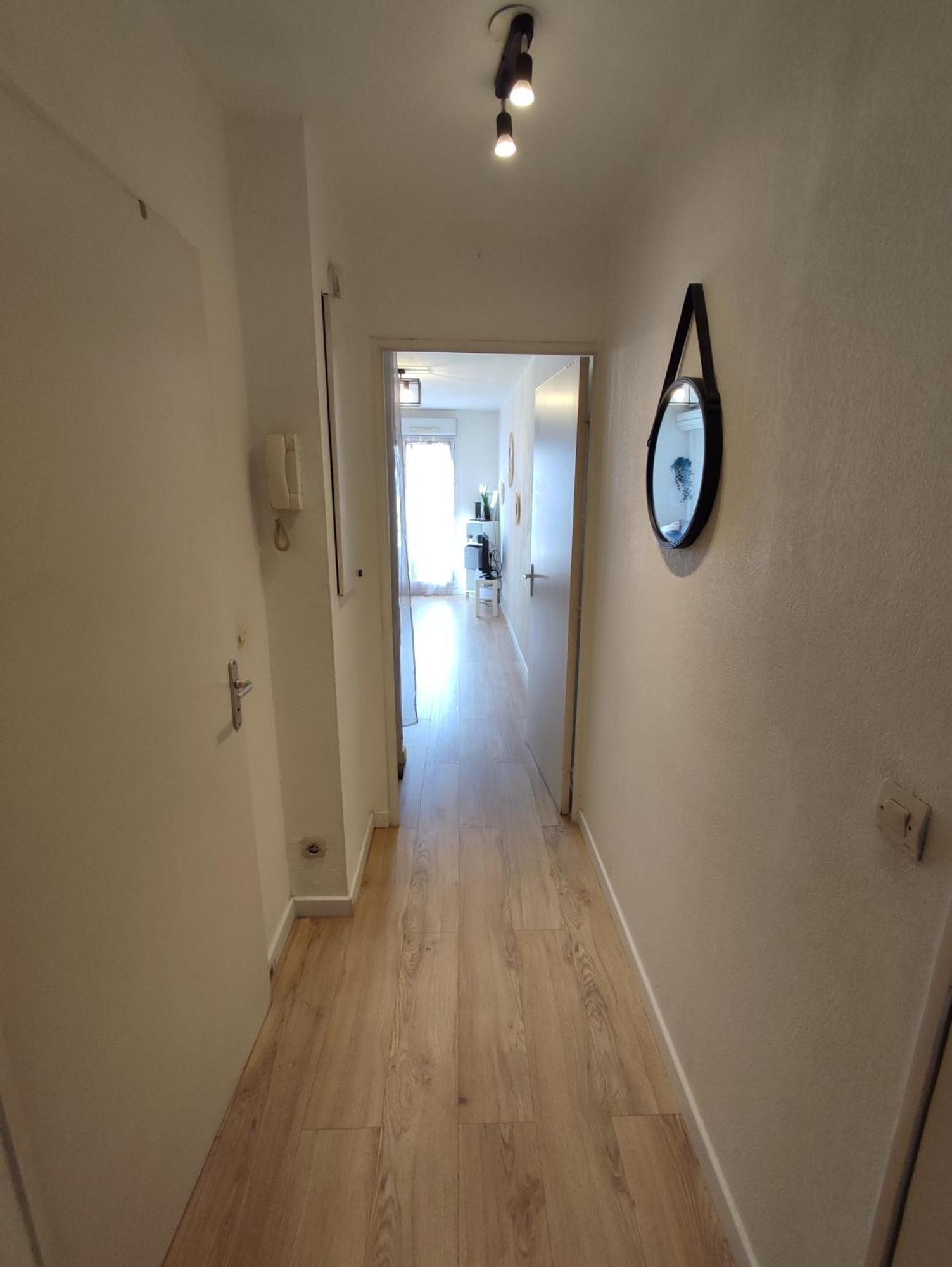 Appartement Climatise Avec Parking A 6Min A Pied De La Gare St Charles Марсель Екстер'єр фото