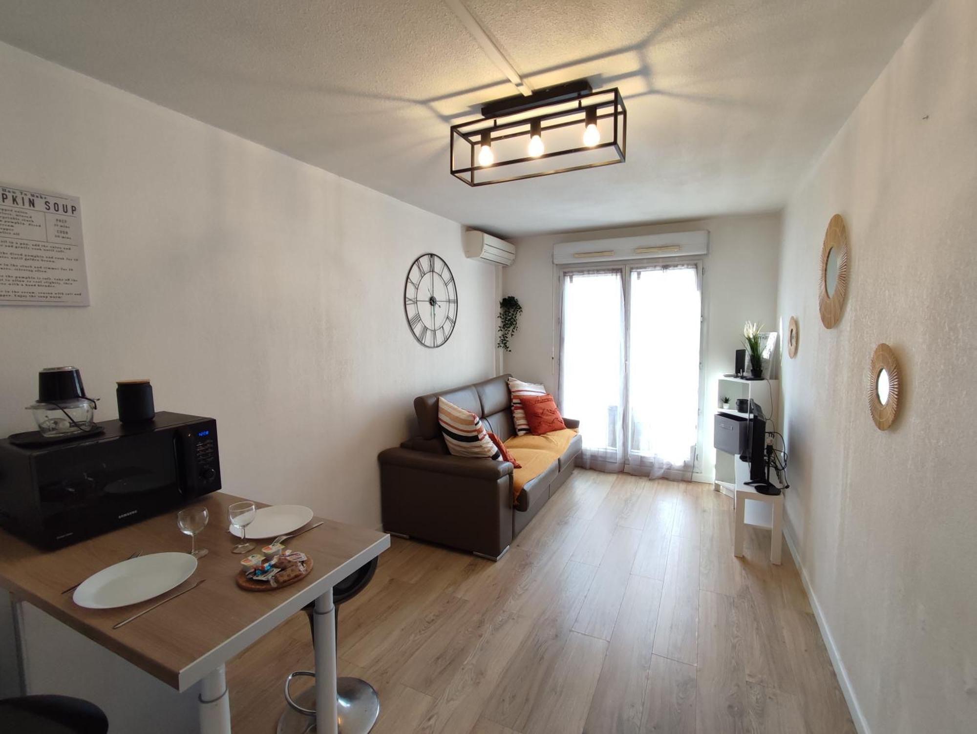 Appartement Climatise Avec Parking A 6Min A Pied De La Gare St Charles Марсель Екстер'єр фото